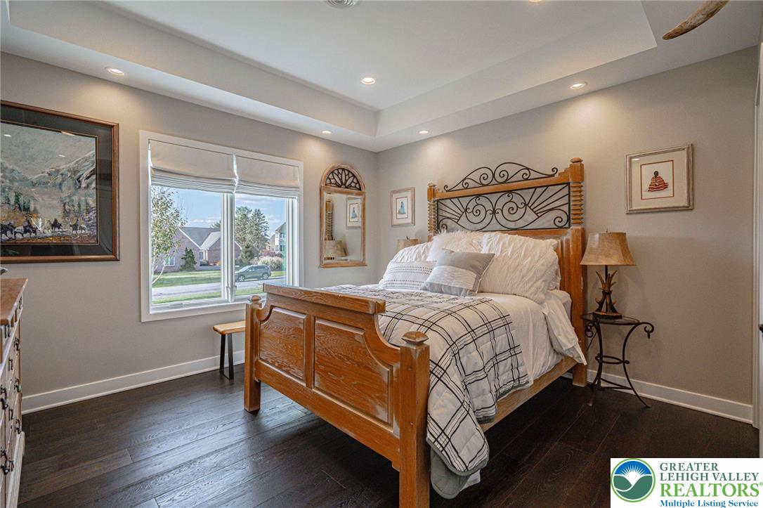 2560 Gracie Lone Lower Macungie Township, PA 18062 - Photo 50 of 68 Guest Suite