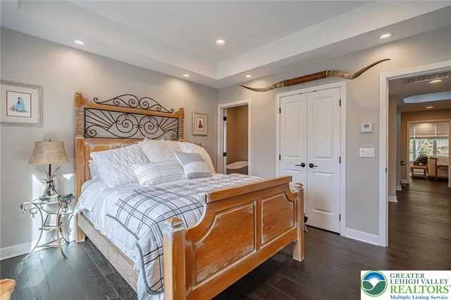 $975,000 | 2560 Gracie Lone, Lower Macungie Township, PA 18062