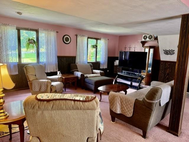 1652 Frew Mill Road New Castle, PA 16101 - Photo 2 of 13