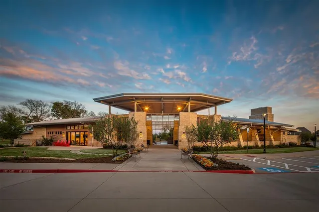 $689,999 | 133 Bay Laurel Road, McKinney, TX 75071