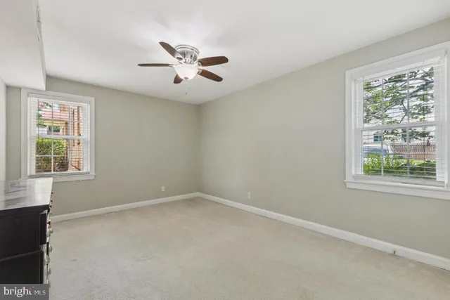 a view of empty room with window