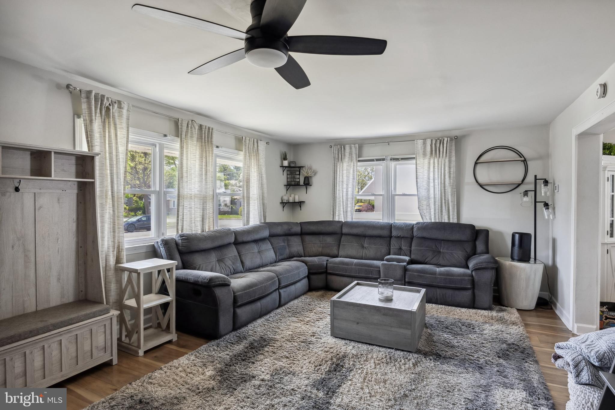 805 Delaware Avenue Riverside, NJ 08075 - Photo 3 of 42 a living room with furniture and a window