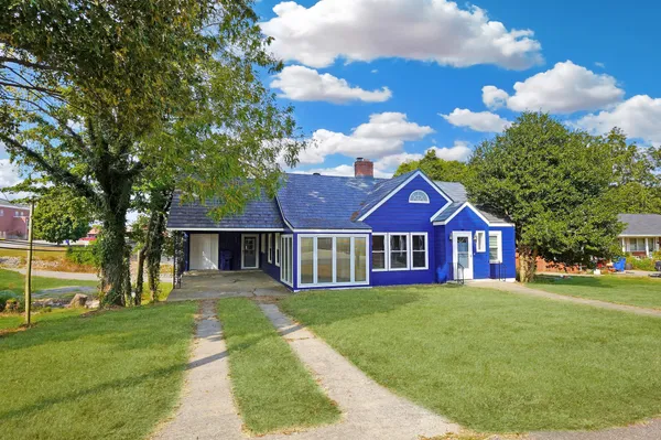 $209,900 | 419 Church Street, Dover, TN 37058