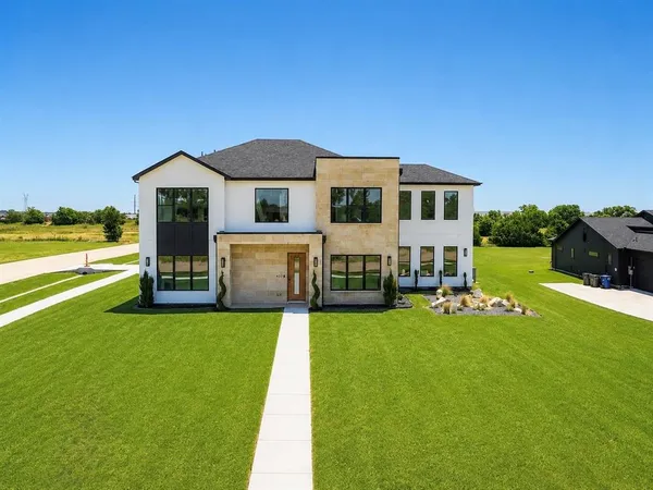 $880,000 | 436 Whispering Way, Red Oak, TX 75154