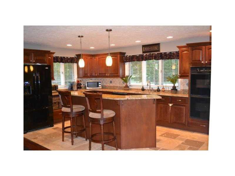 7301 Travis Road Greenwood, IN 46143 - Photo 8 of 21 Gallery Image 8