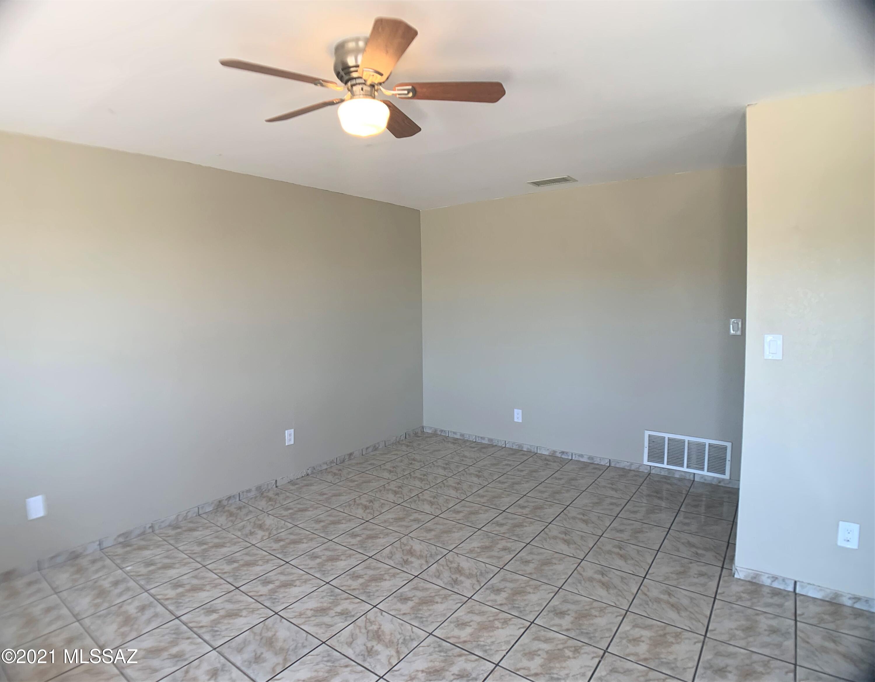 580 Ruben Court Rio Rico, AZ 85648 - Photo 11 of 27
