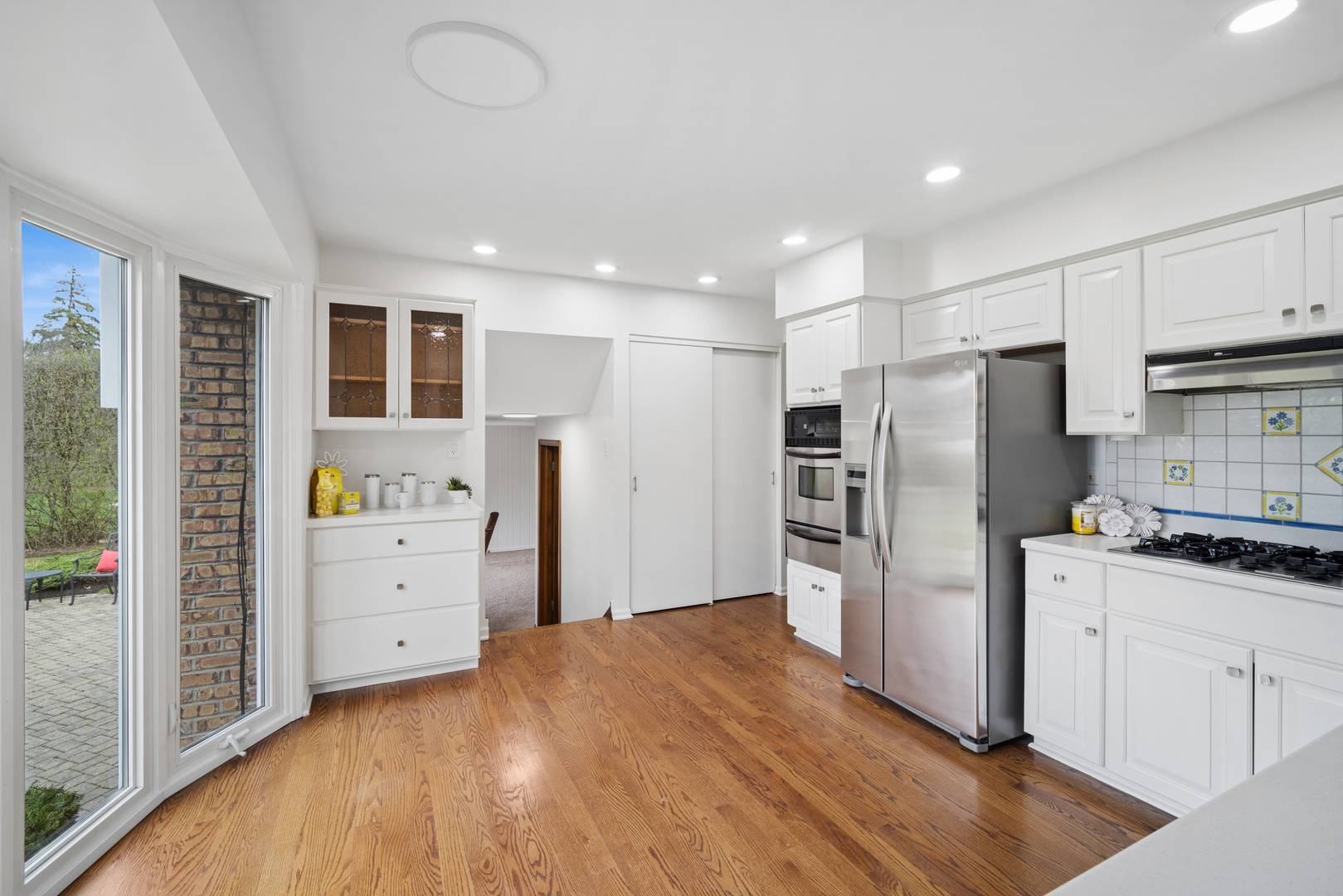 3712 Winnetka Road Glenview, IL 60026 - Photo 11 of 32