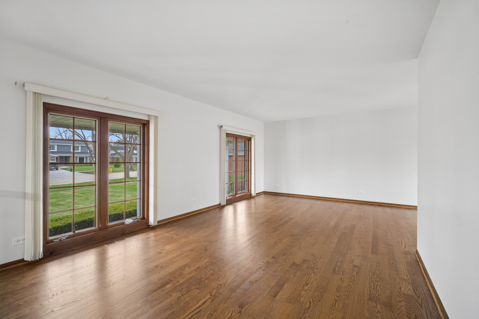 3712 Winnetka Road Glenview, IL 60026 - Photo 7 of 32