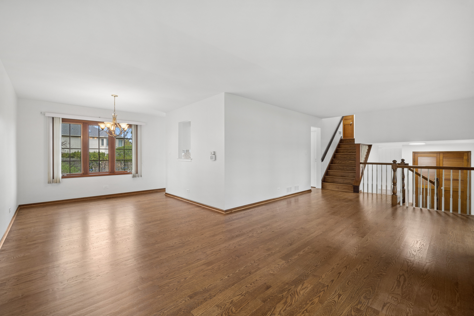 3712 Winnetka Road Glenview, IL 60026 - Photo 8 of 32