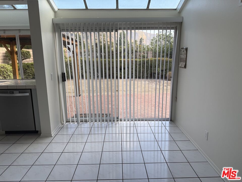 12010 Falcon Ridge Way Porter Ranch, CA 91326 - Photo 5 of 15 Gallery Image 5