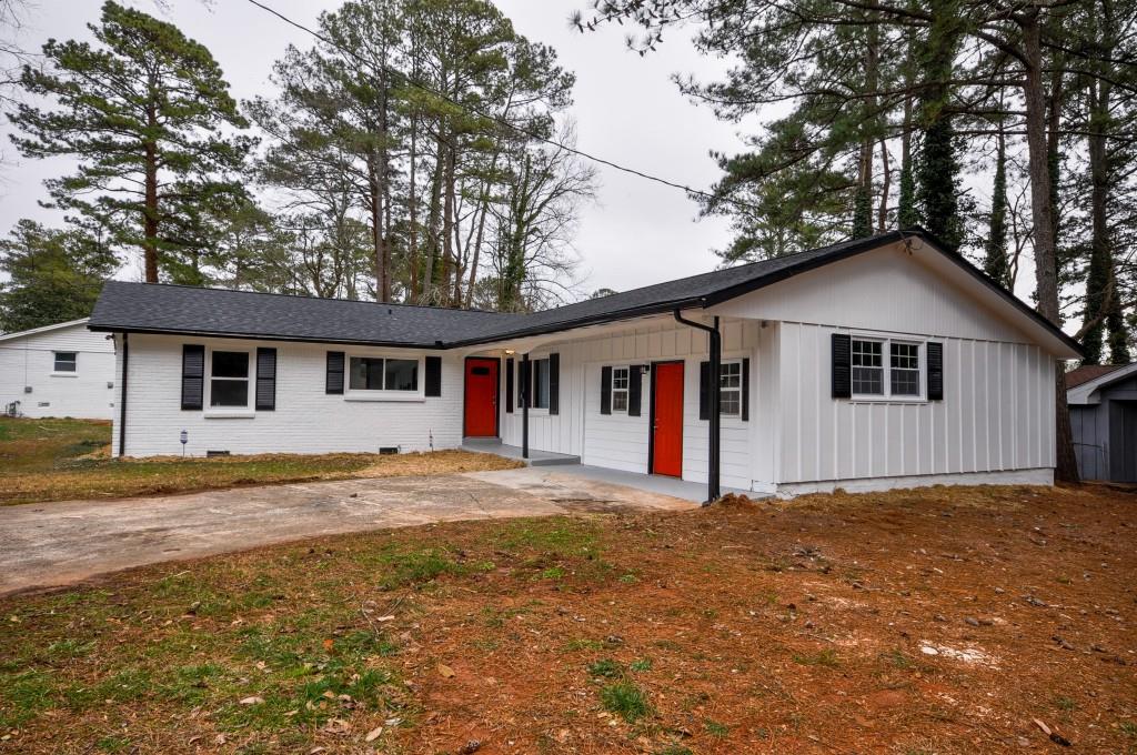 3605 Stanford Circle Decatur, GA 30034 - Photo 1 of 1 a front view of a house with a yard