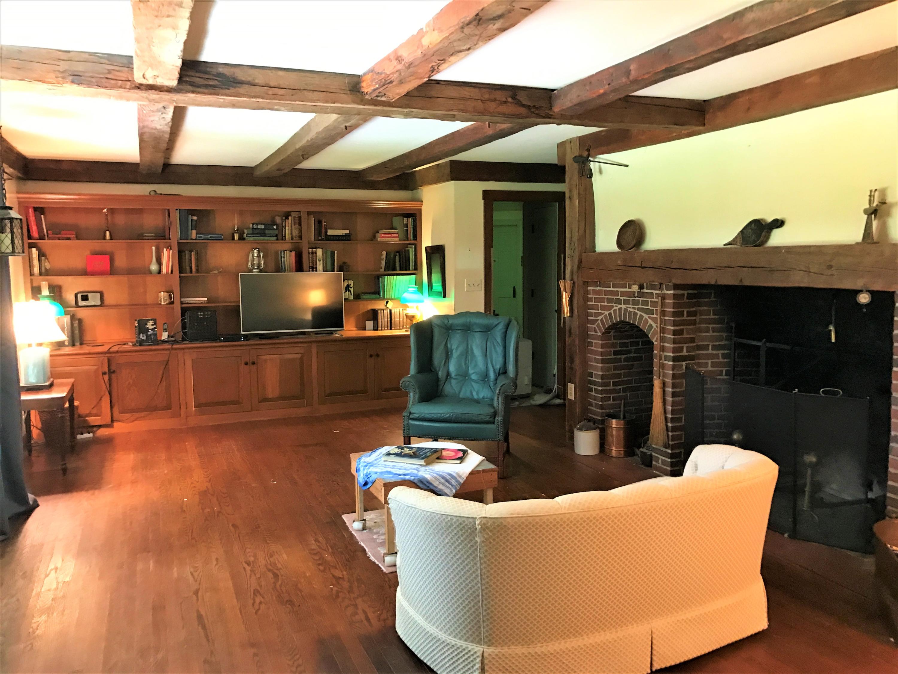 13 Constitution Road Kennebunk, ME 04043 - Photo 19 of 45 Family room