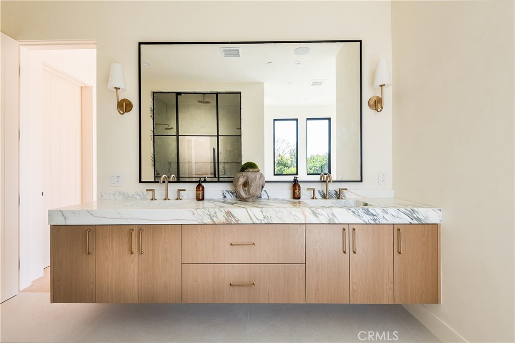 5421 Bothwell Road Tarzana, CA 91356 - Photo 68 of 145