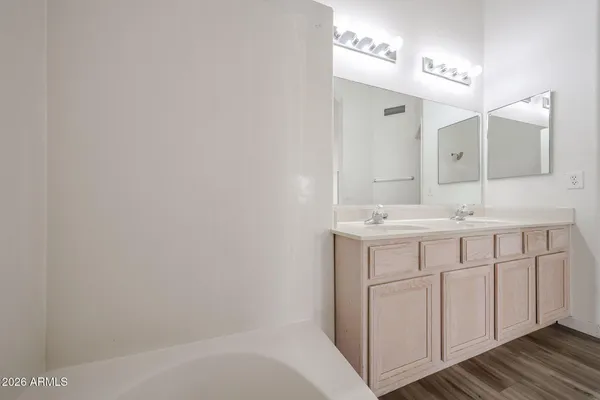 $2,400 | 7421 West Eva Street, Peoria, AZ 85345