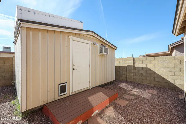 $2,400 | 7421 West Eva Street, Peoria, AZ 85345