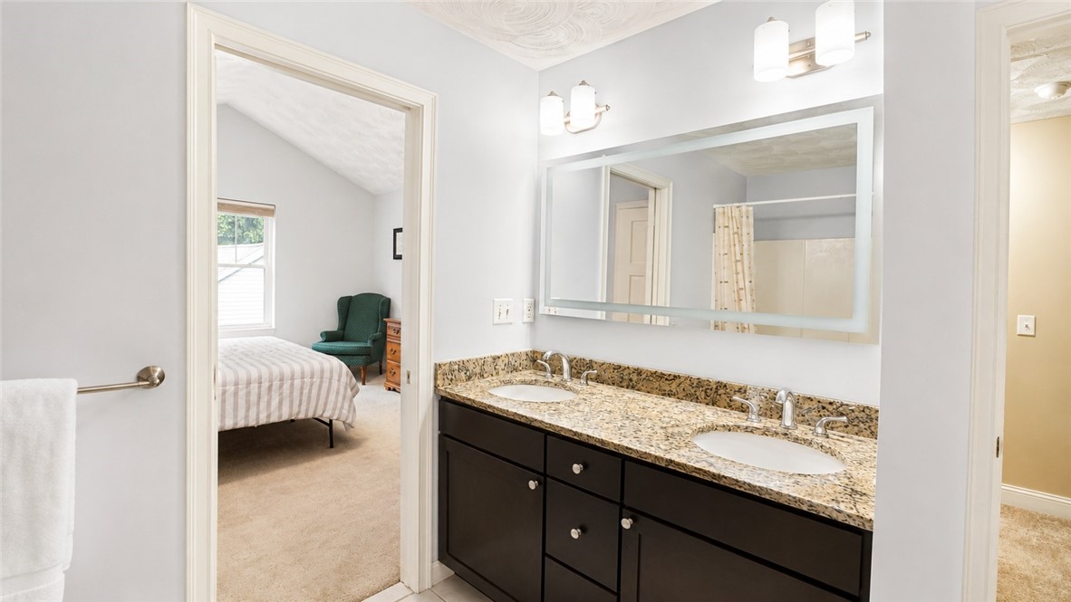 301 West Shore Road, Unit 19 Warwick, RI 02889 - Photo 21 of 41