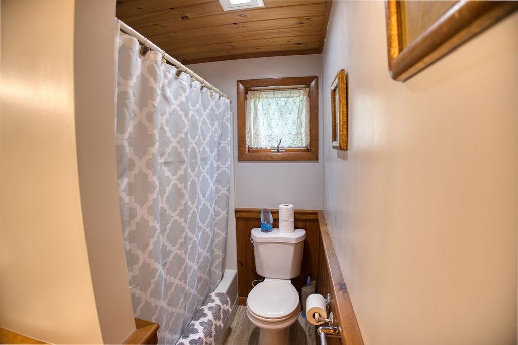 23 Pleasure Lands Glade Road Ossipee, NH 03814 - Photo 14 of 39