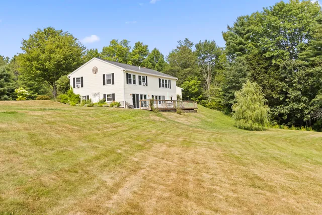 $560,000 | 40 Prout Road, Freeport, ME 04032