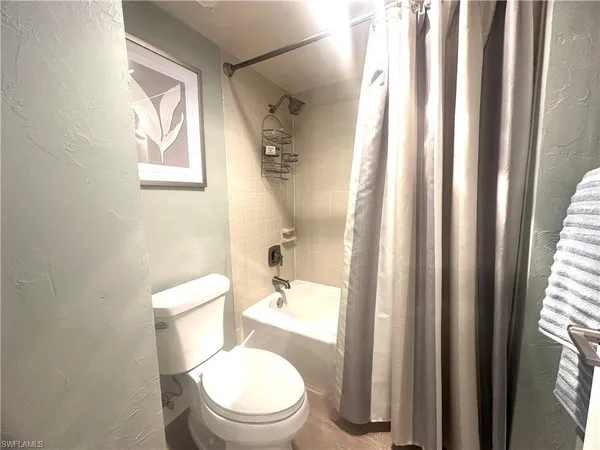 $13,500 | 10475 Gulf Shore Drive, Unit 113, Naples, FL 34108