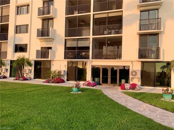 $13,500 | 10475 Gulf Shore Drive, Unit 113, Naples, FL 34108