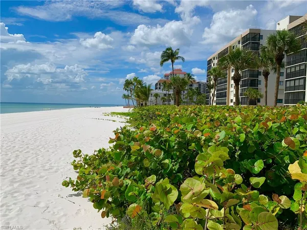 $13,500 | 10475 Gulf Shore Drive, Unit 113, Naples, FL 34108