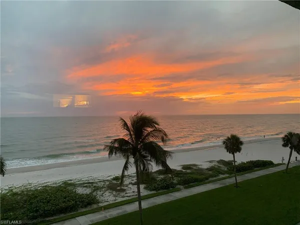$13,500 | 10475 Gulf Shore Drive, Unit 113, Naples, FL 34108