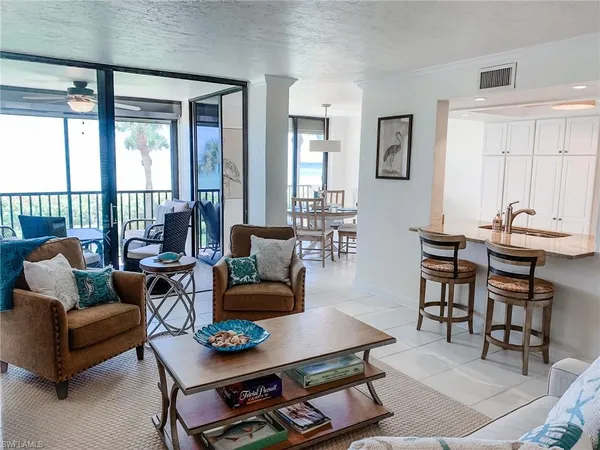 $13,500 | 10475 Gulf Shore Drive, Unit 113, Naples, FL 34108