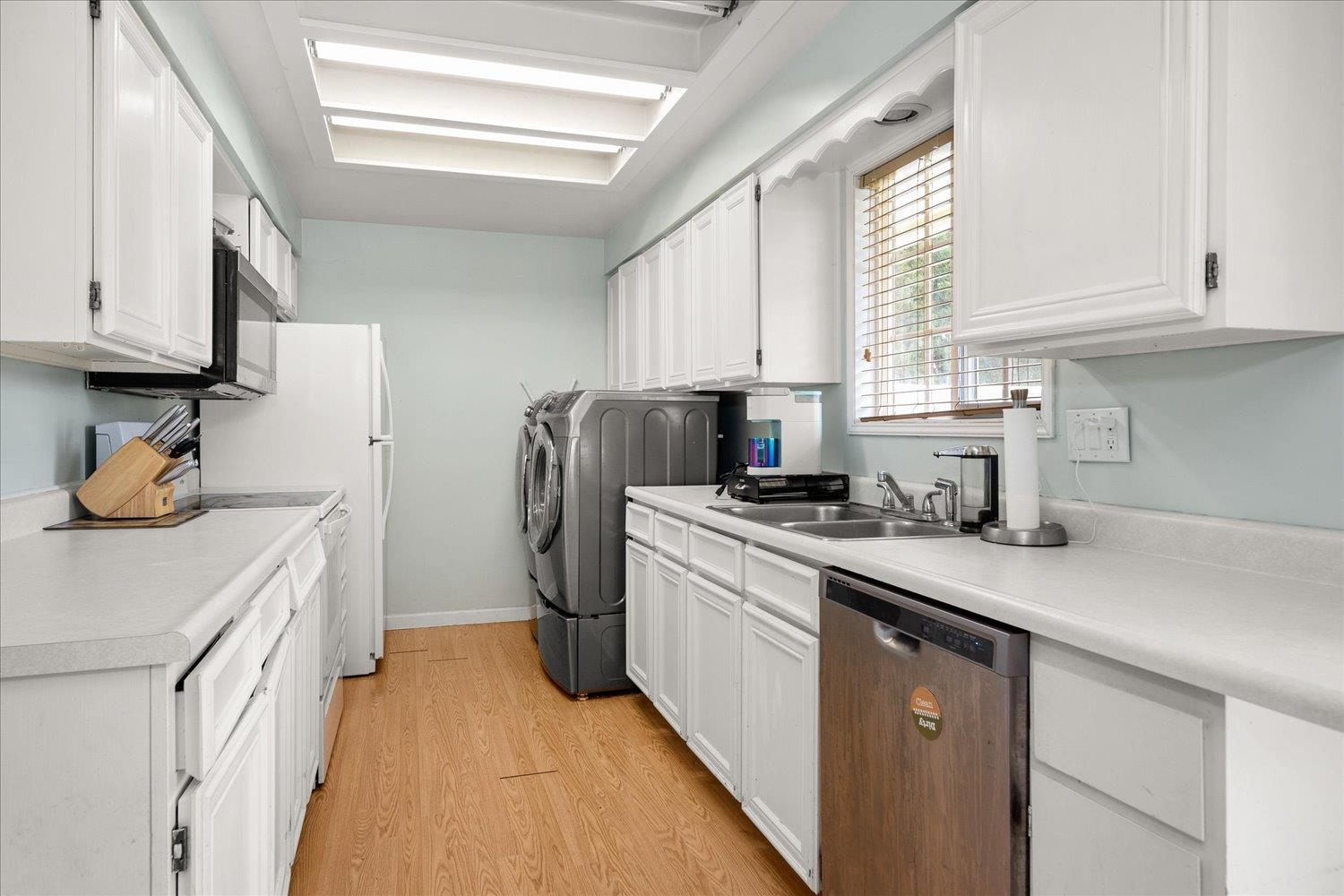 411 North Bessie Road Spokane Valley, WA 99212 - Photo 8 of 22 Gallery Image 8