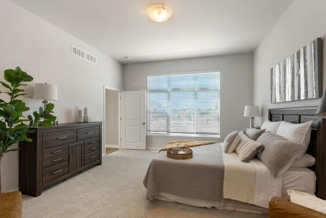 $648,499 | 877 South Verona Circle, Unit 82, Grafton, WI 53024