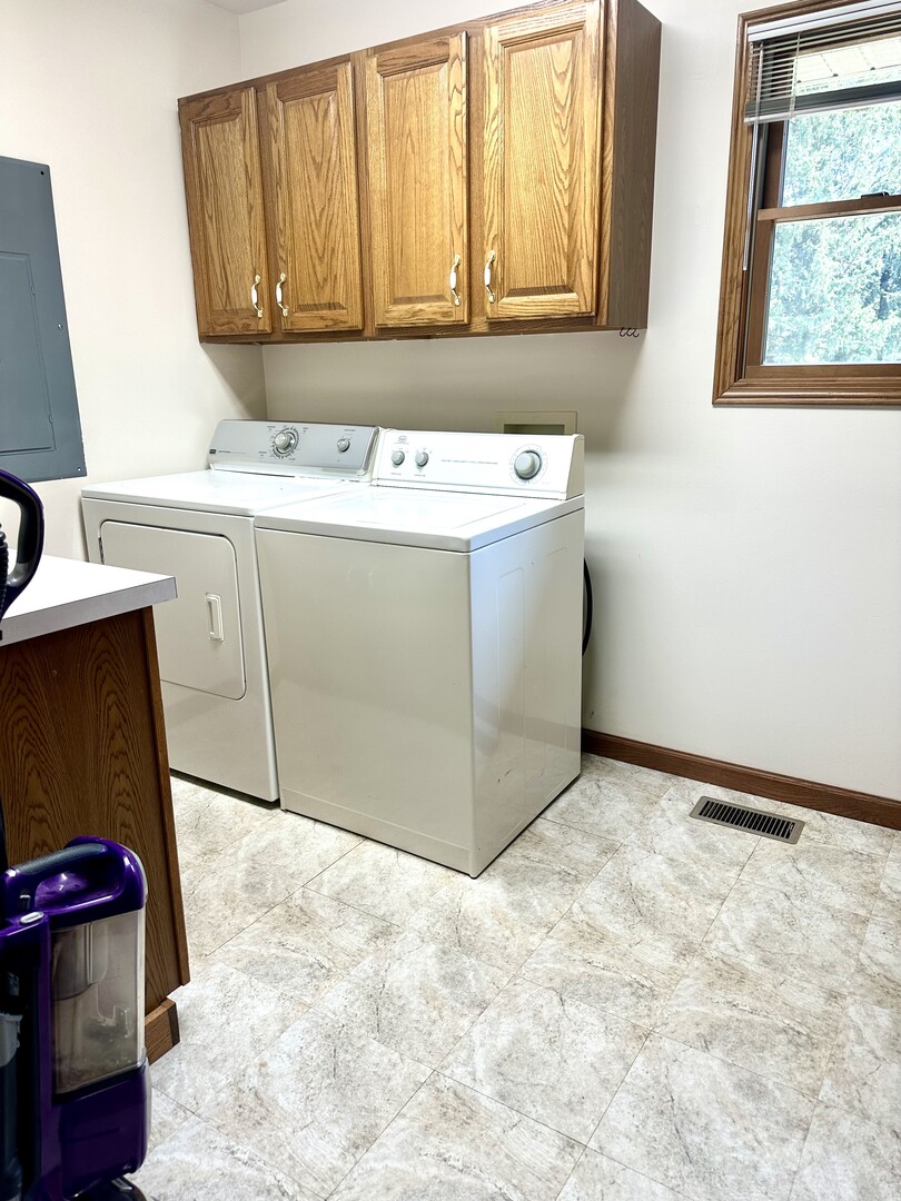 2790 Stone Ridge Drive Kankakee, IL 60901 - Photo 6 of 18