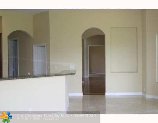 19002 Park Ridge Street Weston, FL 33332 - Photo 7 of 10 Exterior Front