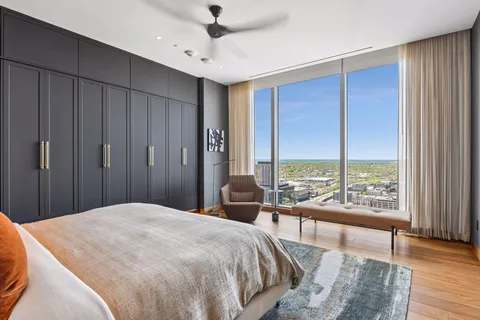 $3,300,000 | 255 Hennepin Avenue, Unit 3303, Minneapolis, MN 55401