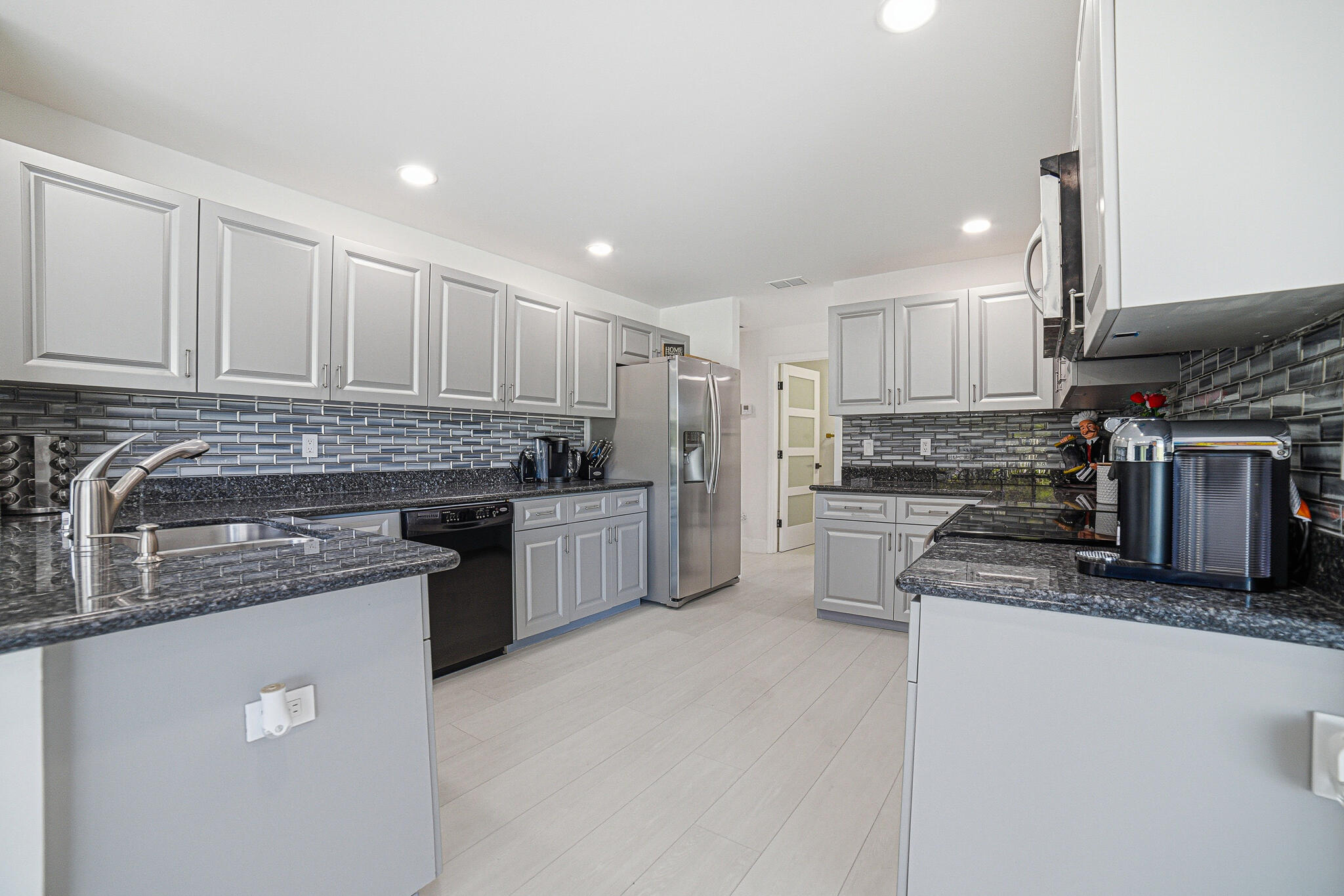 11374 Boca Woods Lane Boca Raton, FL 33428 - Photo 3 of 67 Photo-3