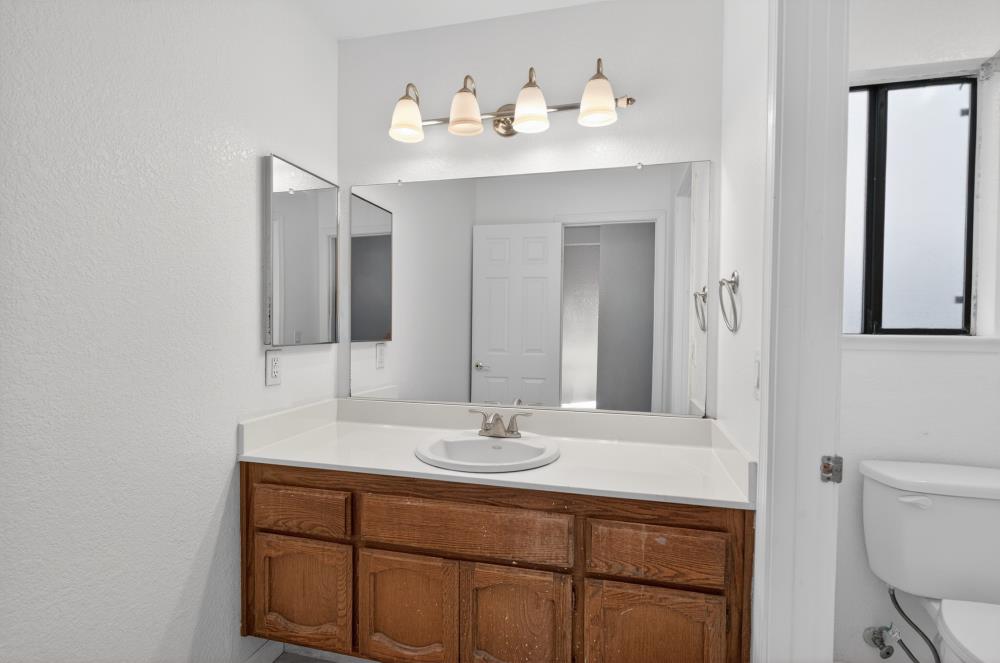 8825 Lemas Road Sacramento, CA 95828 - Photo 20 of 41