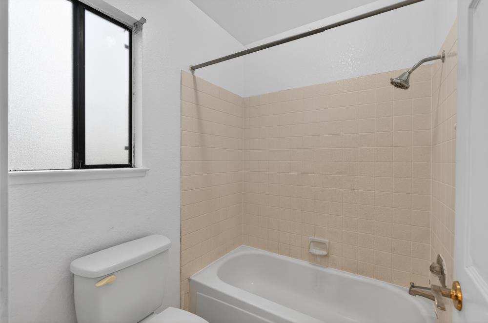 8825 Lemas Road Sacramento, CA 95828 - Photo 21 of 41