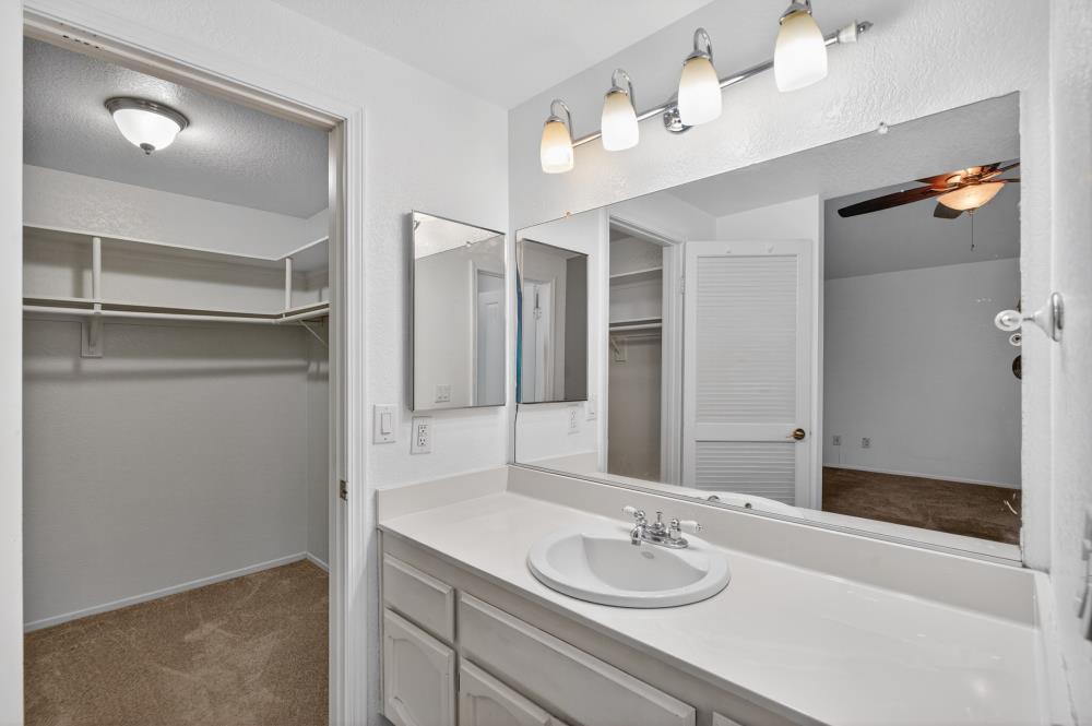 8825 Lemas Road Sacramento, CA 95828 - Photo 27 of 41