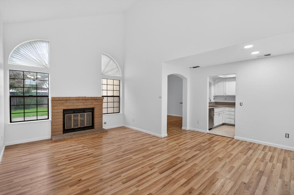 8825 Lemas Road Sacramento, CA 95828 - Photo 6 of 41