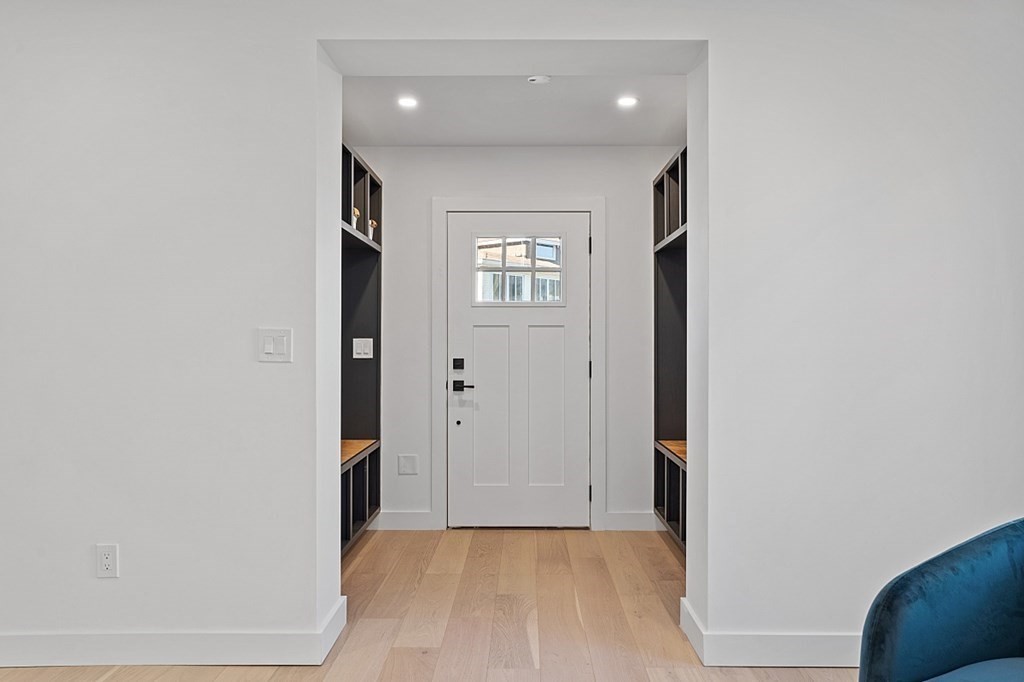 75 Clewley Road, Unit 75 Medford, MA 02155 - Photo 4 of 26 Gallery Image 4