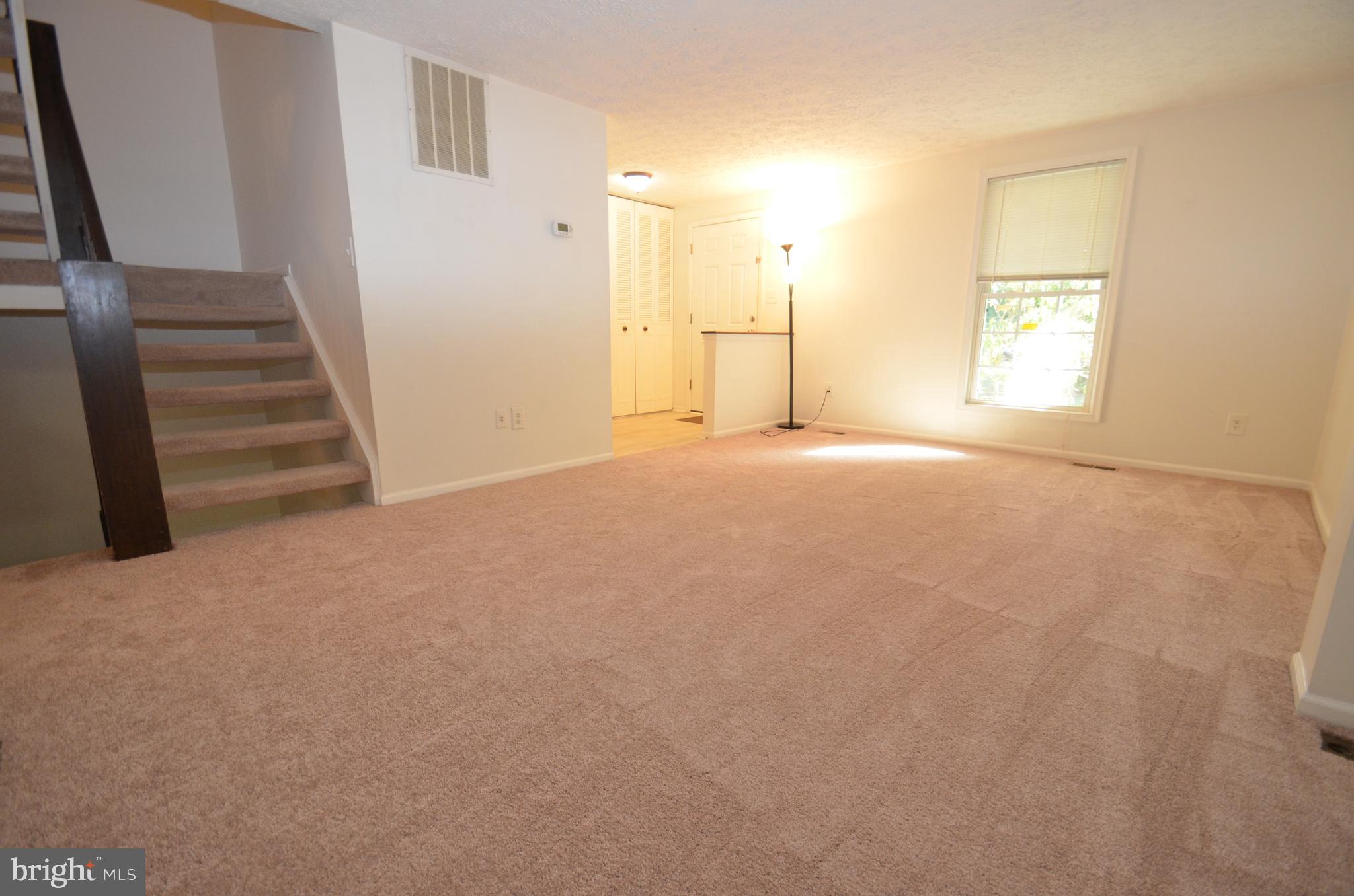 6408 Chaney Court Springfield, VA 22152 - Photo 3 of 20