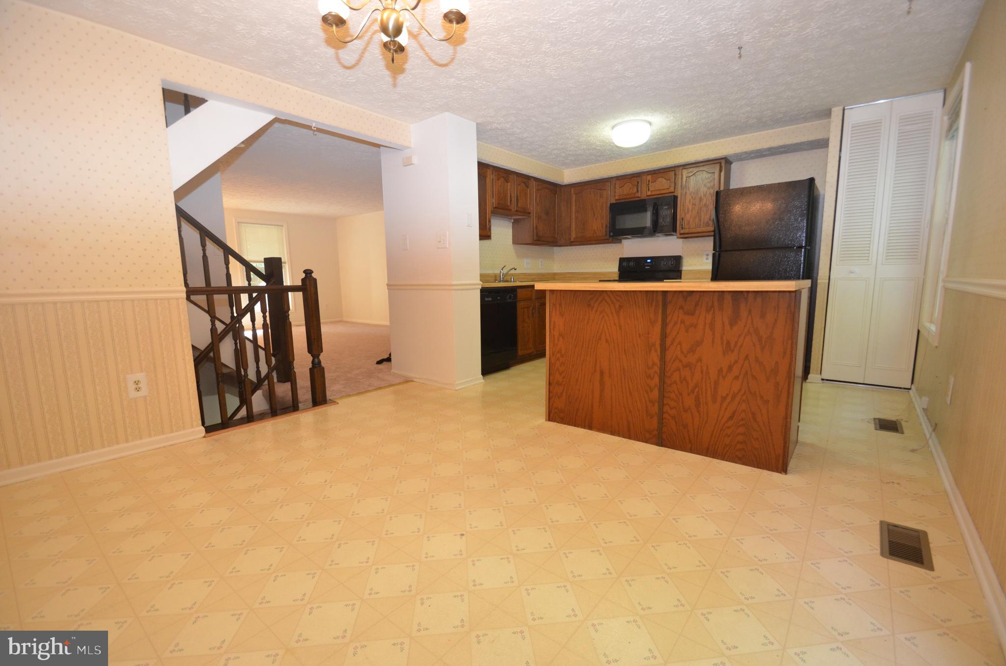 6408 Chaney Court Springfield, VA 22152 - Photo 5 of 20