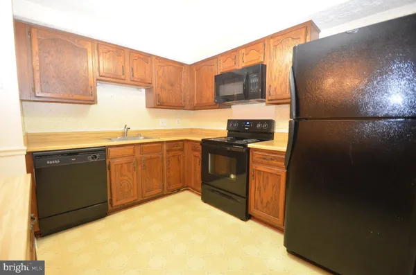 $2,340 | 6408 Chaney Court, Springfield, VA 22152