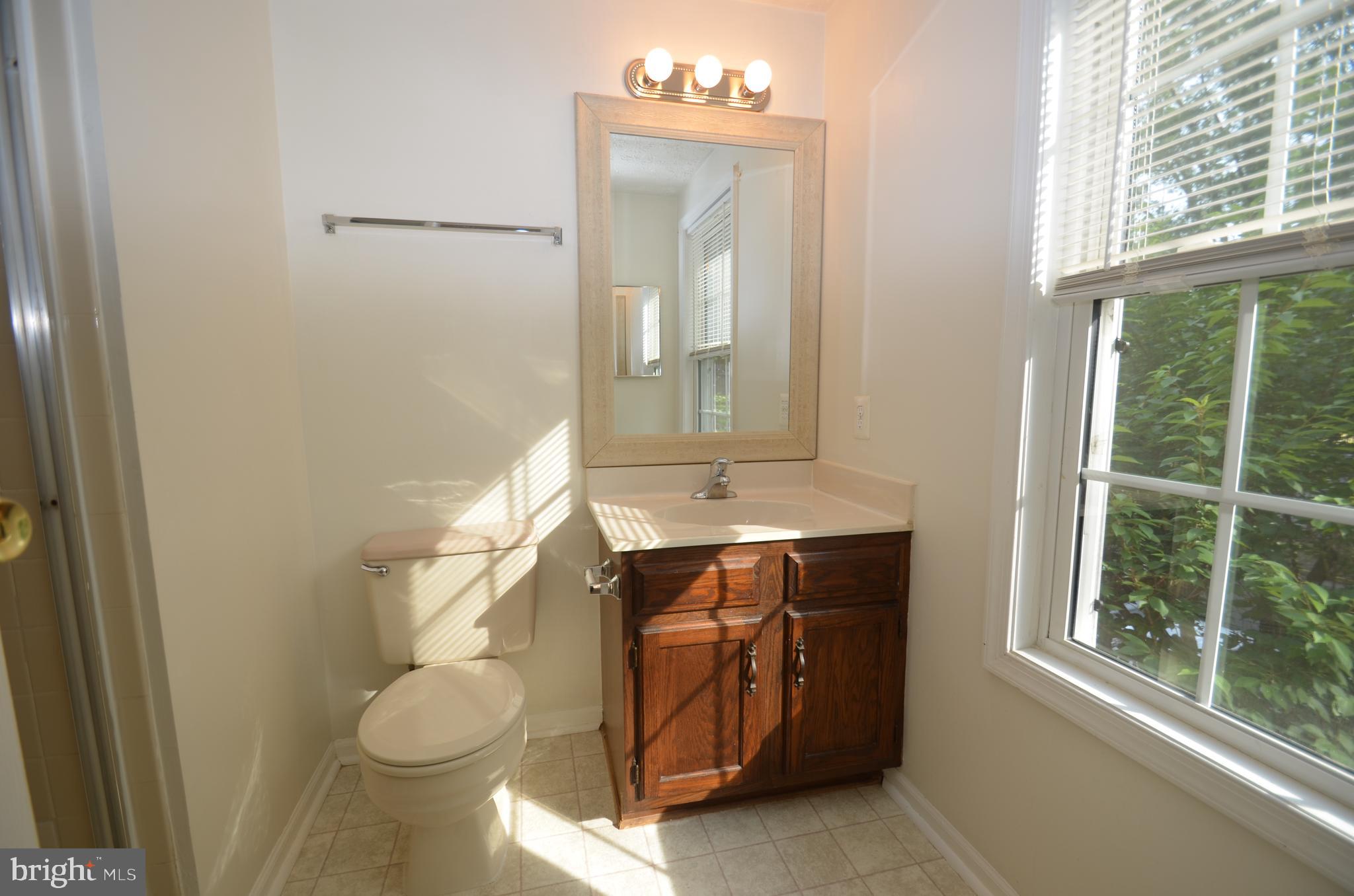 6408 Chaney Court Springfield, VA 22152 - Photo 10 of 20