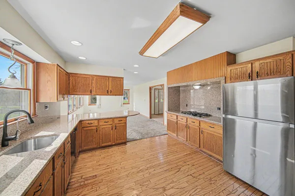 $649,900 | 4001 Hoyer Road, Jackson, MI 49201