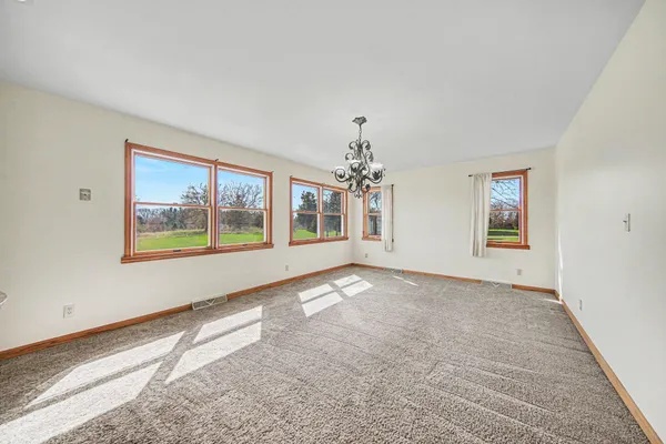 $649,900 | 4001 Hoyer Road, Jackson, MI 49201