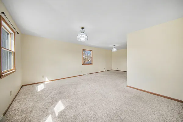 $649,900 | 4001 Hoyer Road, Jackson, MI 49201