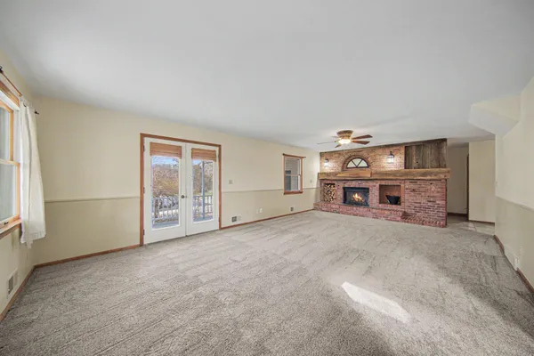 $649,900 | 4001 Hoyer Road, Jackson, MI 49201