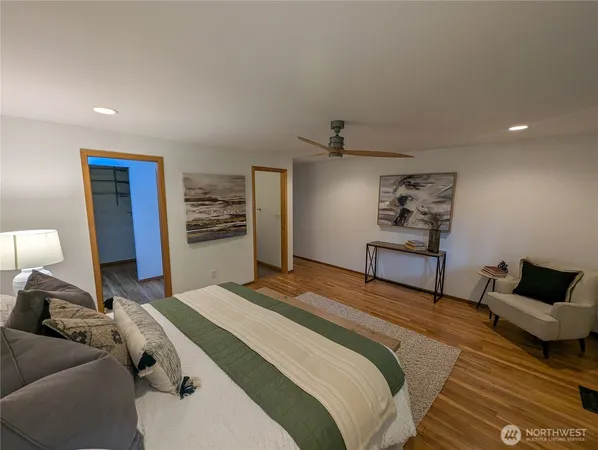 $5,990 | 9233 Southeast 59th Street, Mercer Island, WA 98040