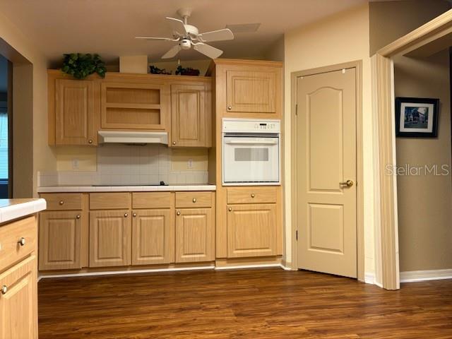 1894 Elizabeth Lane Mount Dora, FL 32757 - Photo 26 of 69 a view of a kitchen with wooden cabinet