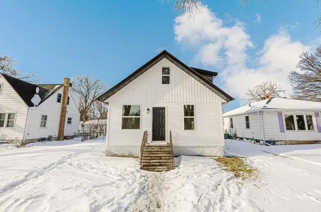 $218,900 | 1522 8th Street North, Fargo, ND 58102