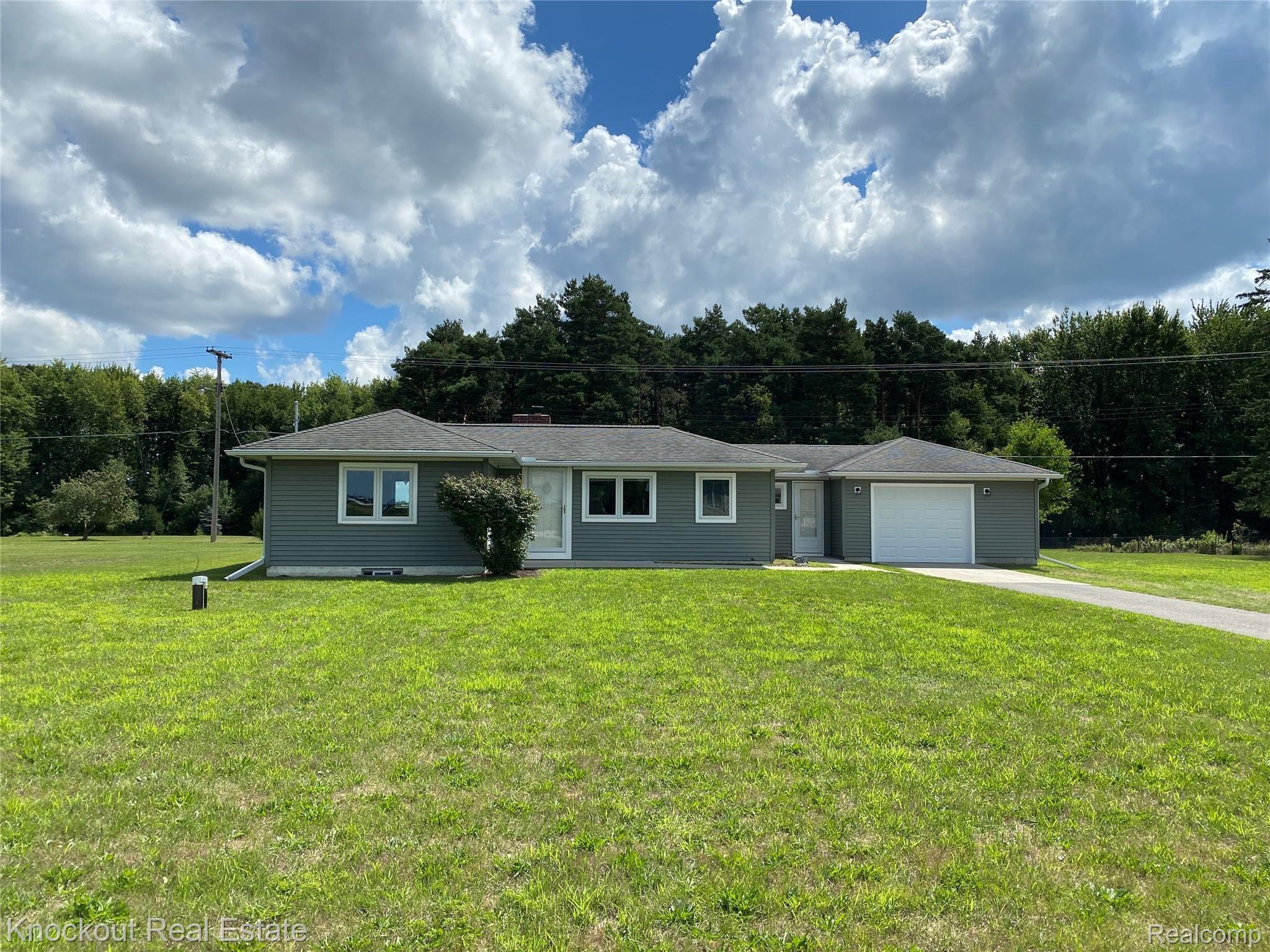 5121 Cottrell Road Vassar, MI 48768 - Photo 1 of 23 Photo Jul 31, 11 45 23 AM.jpg